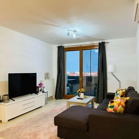 Apartament Joy Fructus 30 *